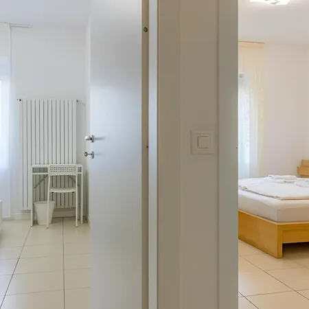Imperial Of 2 With A View And Garden Behind The Station And 10 Min From The Of * Lugano