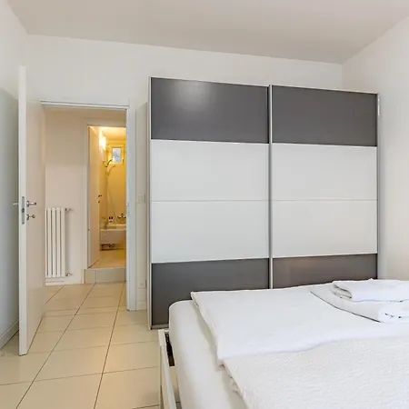 Appartamento Imperial Of 2 With A View And Garden Behind The Station And 10 Min From The Of