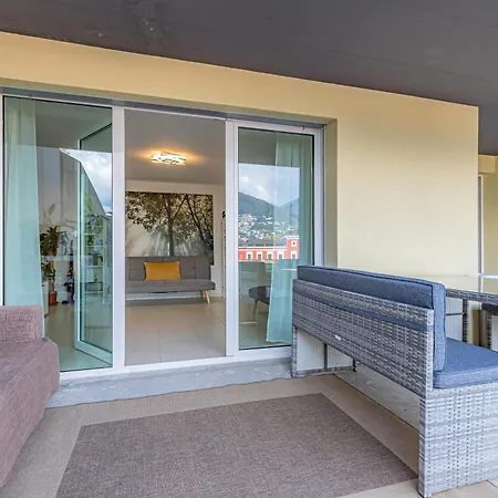 Appartamento Imperial Of 2 With A View And Garden Behind The Station And 10 Min From The Of