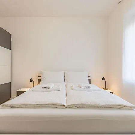 Imperial Of 2 With A View And Garden Behind The Station And 10 Min From The Of * Lugano