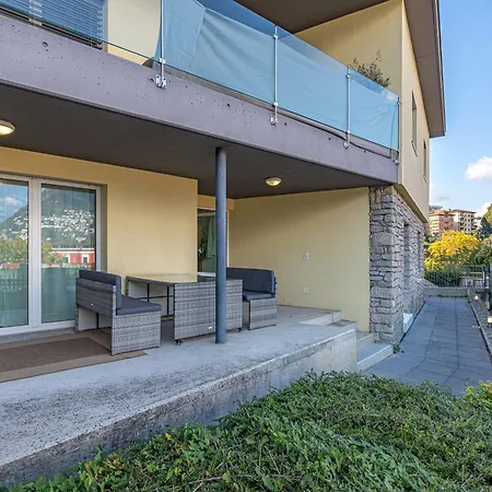 Imperial Of 2 With A View And Garden Behind The Station And 10 Min From The Of