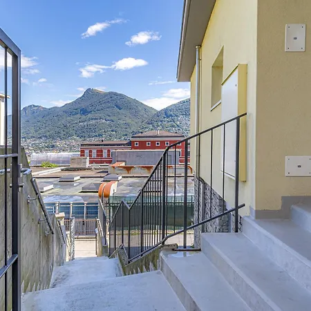 Imperial Of 2 With A View And Garden Behind The Station And 10 Min From The Of *