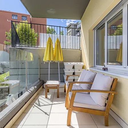 Imperial Of 2 With A View And Garden Behind The Station And 10 Min From The Of Appartement Lugano