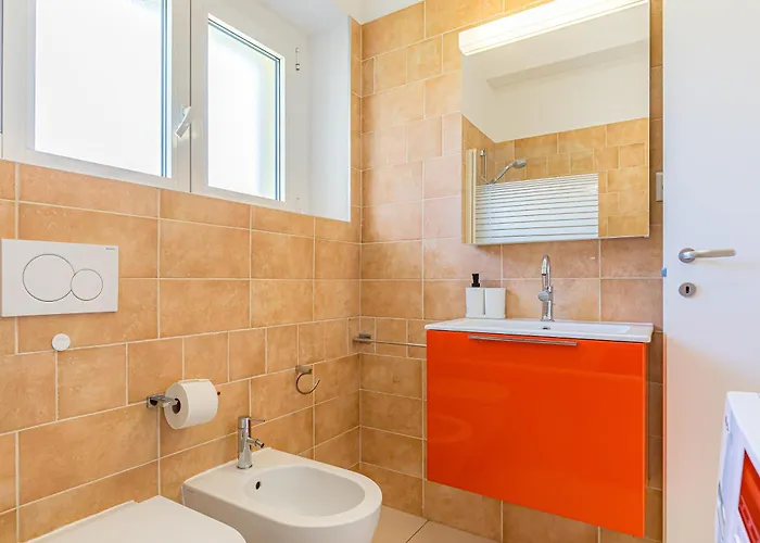 Imperial Of 2 With A View And Garden Behind The Station And 10 Min From The Of Lugano