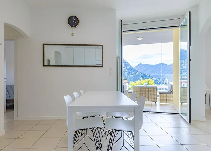 Imperial Of 2 With A View And Garden Behind The Station And 10 Min From The Of Apartamento *