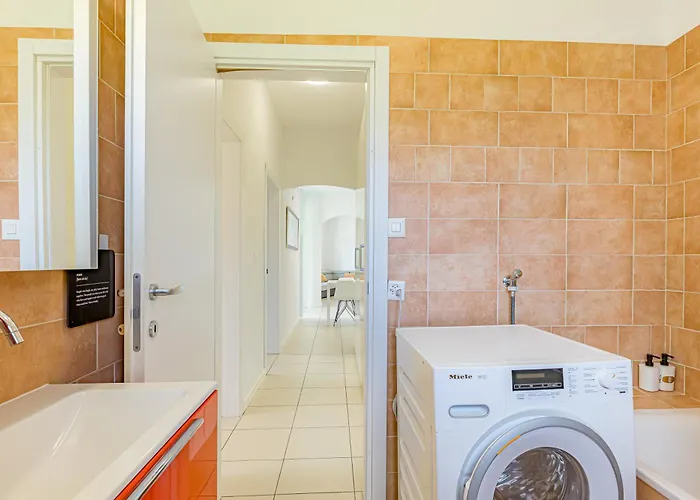 Imperial Of 2 With A View And Garden Behind The Station And 10 Min From The Of * Lugano